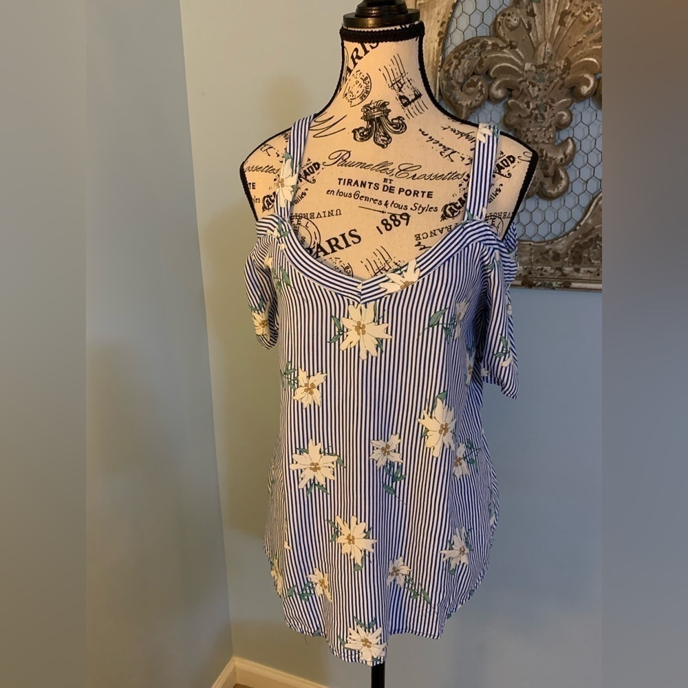 Sienna Sky Cold Shoulder White/Blue Striped Top Sz Med